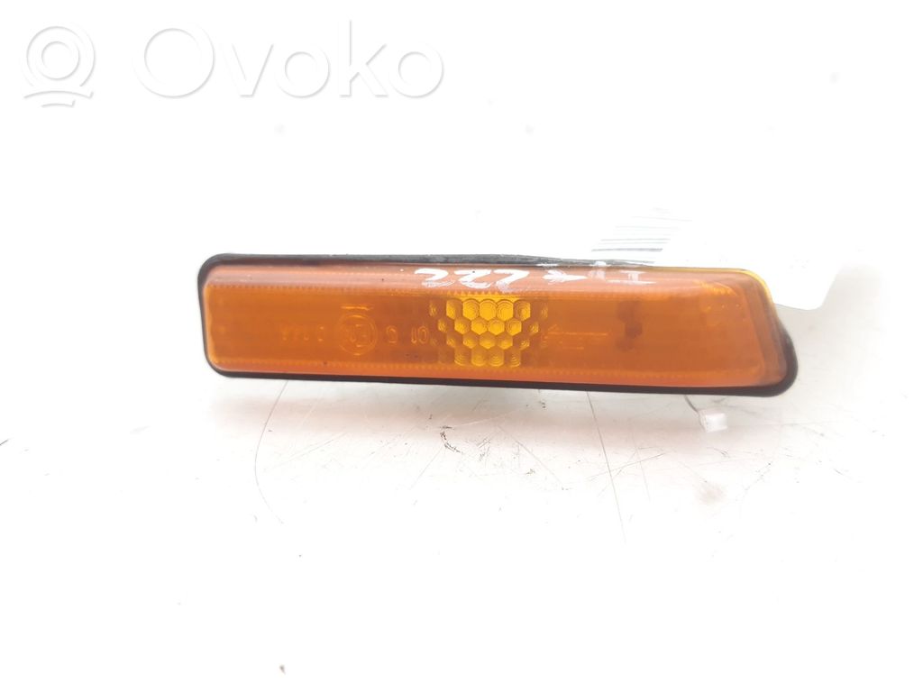 BMW 3 E36 Front fender indicator light 