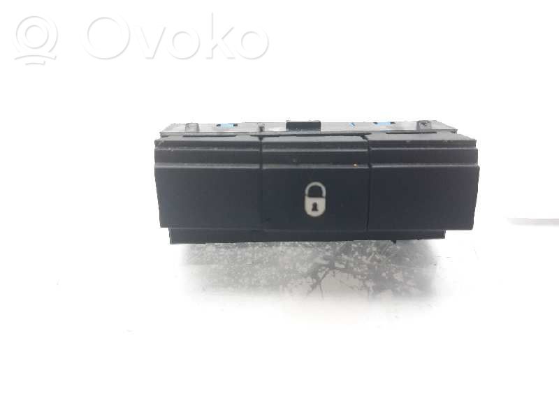 Peugeot 407 Sonstige Schalter / Griffe / Umschalter 