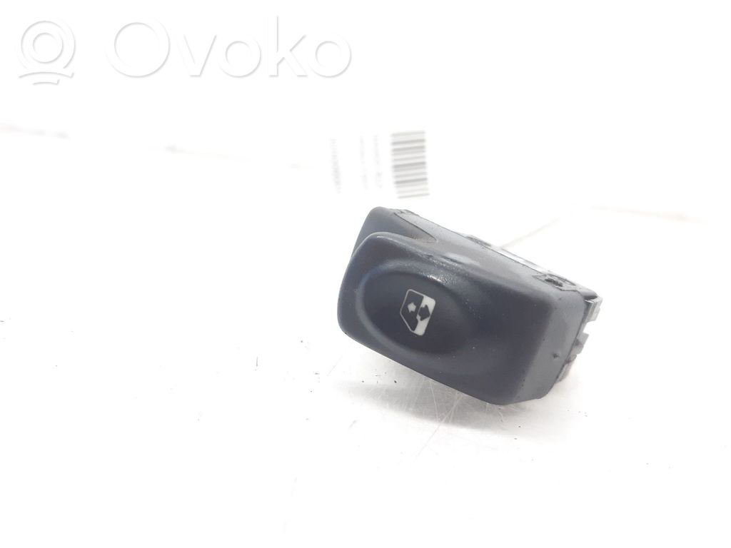 Renault Clio II Electric window control switch 