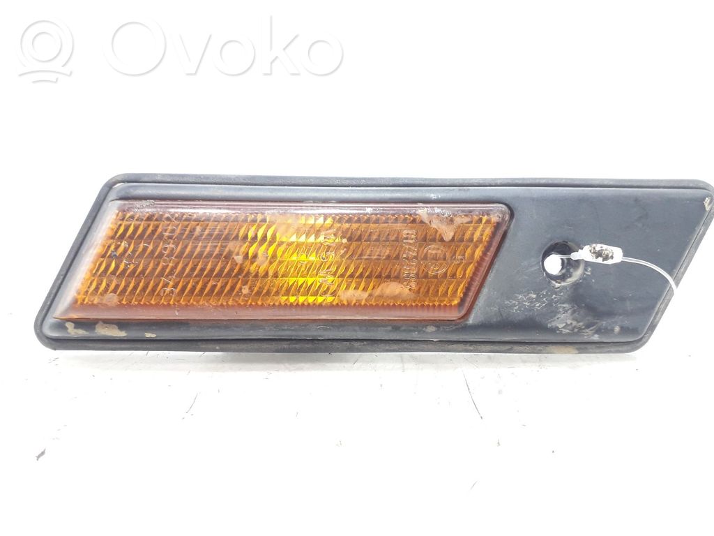 BMW 5 E34 Front fender indicator light 