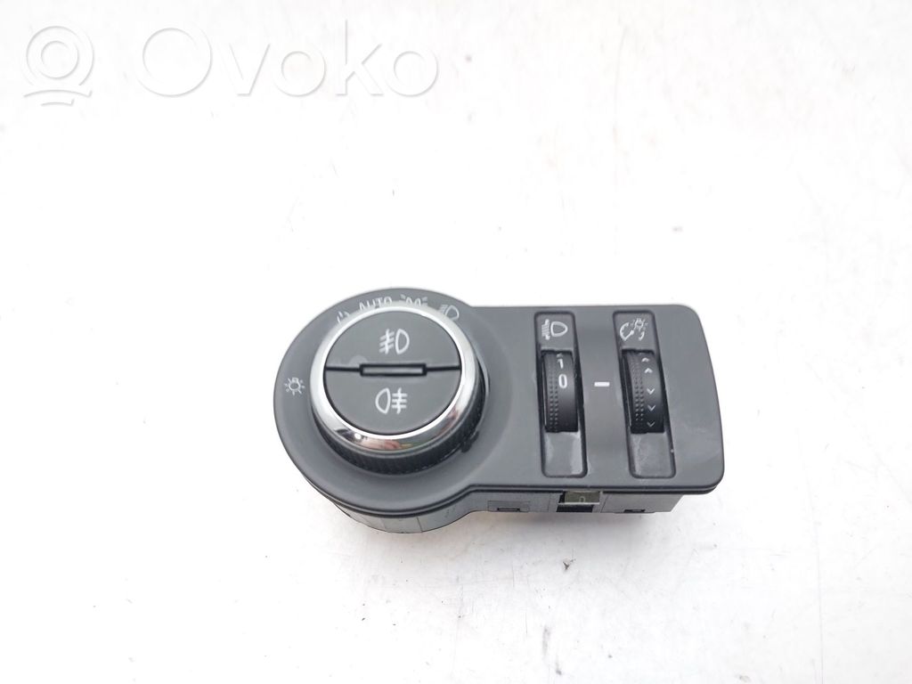 Opel Insignia A Interruptor de luz 