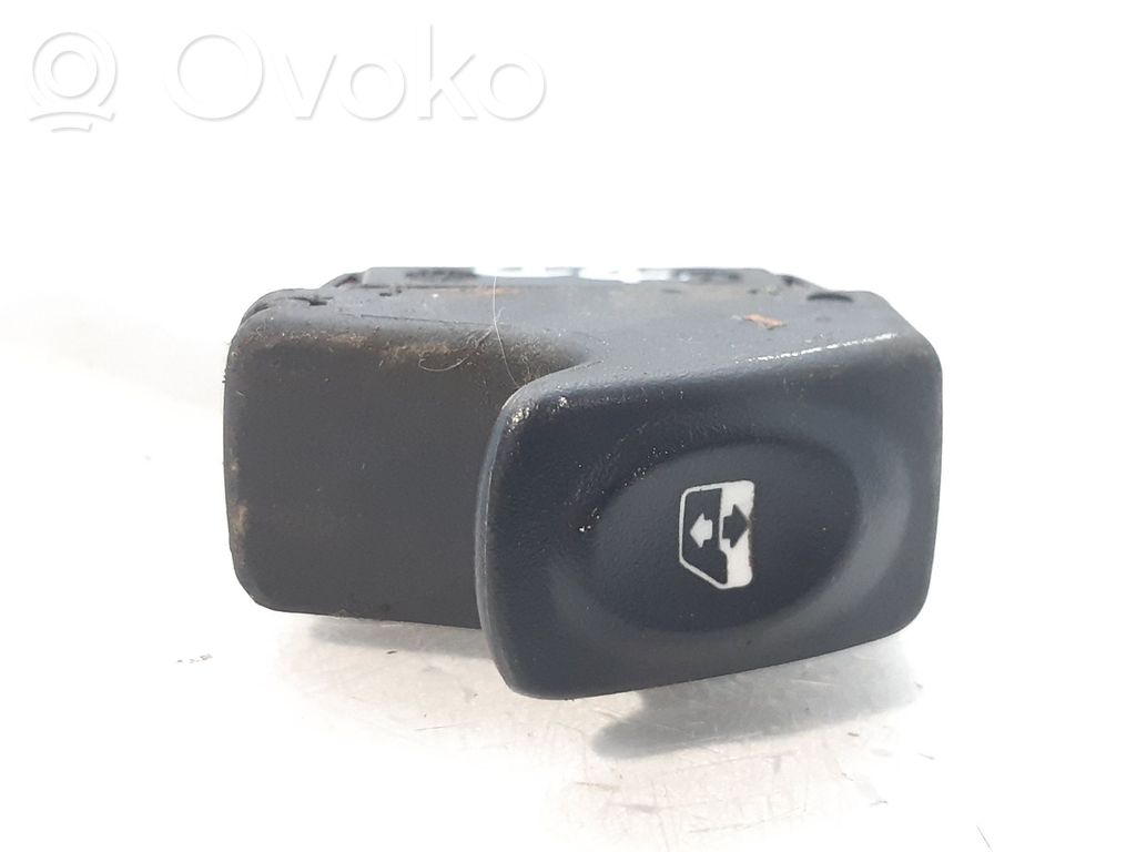 Renault Clio II Electric window control switch 