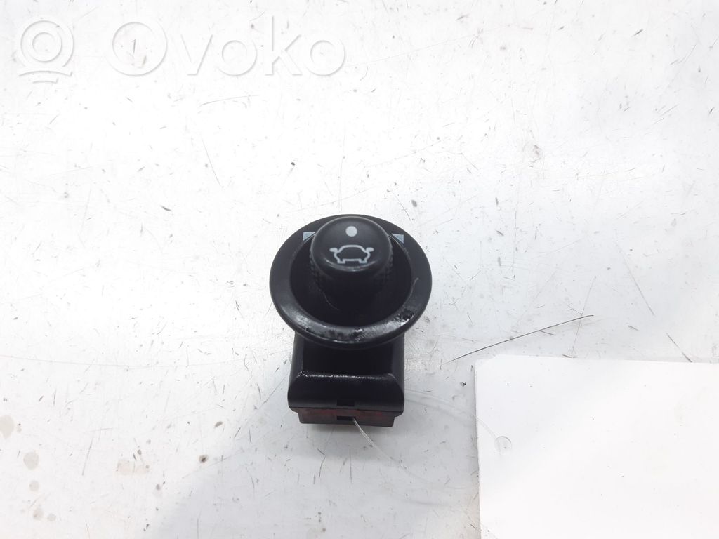 Interruptor del espejo lateral   93BG17B676BB