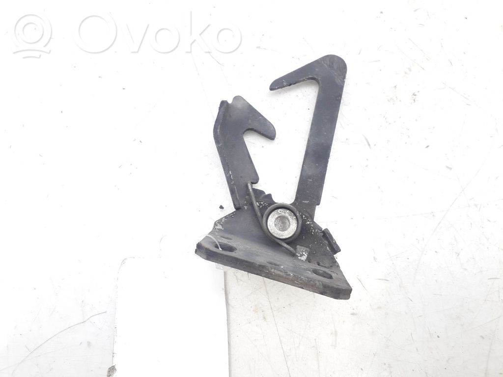Serrure de capot   8A0823589