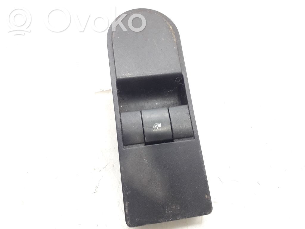 Opel Astra H Electric window control switch 
