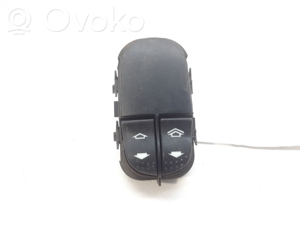 Ford Focus Interruptor del elevalunas eléctrico 