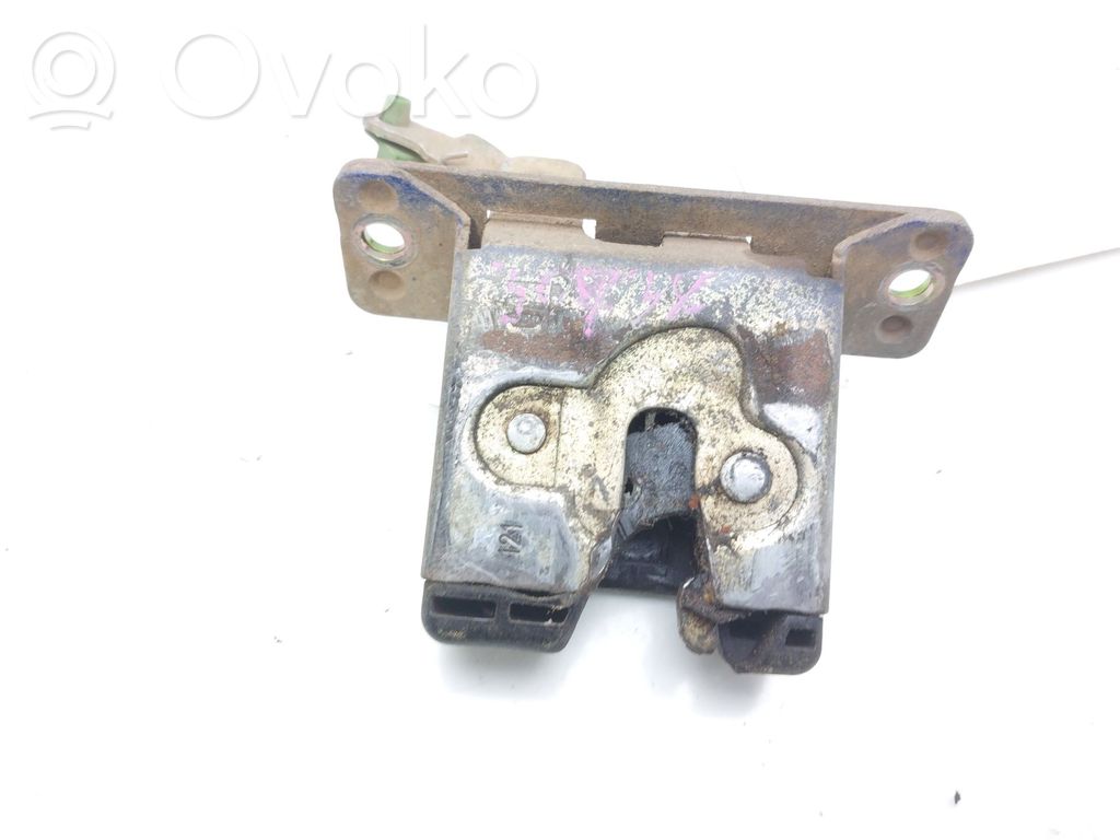 Opel Corsa B Aizmugurējā pārsega slēdzene 