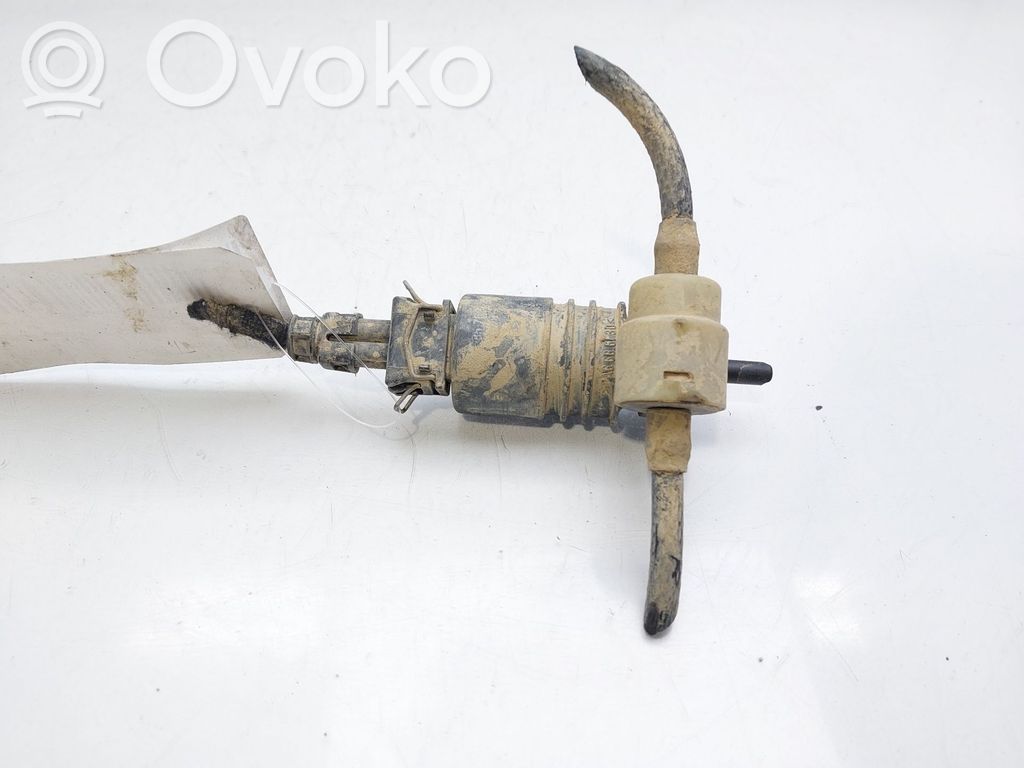 Opel Astra G Windscreen/windshield washer pump 