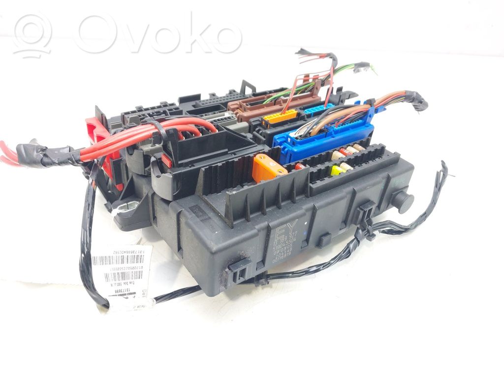 Opel Vectra C Ramka / Moduł bezpieczników 