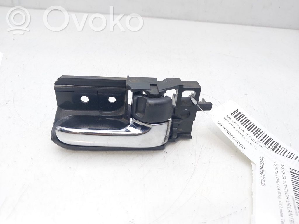 Toyota Corolla E110 Manecilla interna puerta delantera 