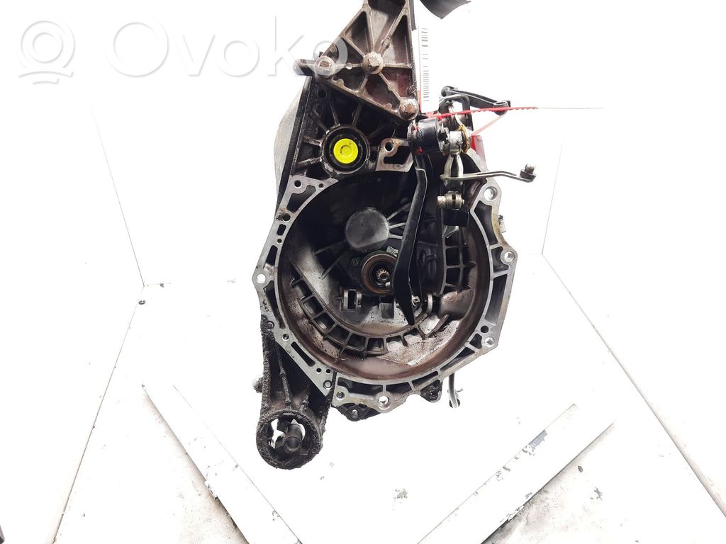 Opel Astra G Caja de cambios manual de 5 velocidades 