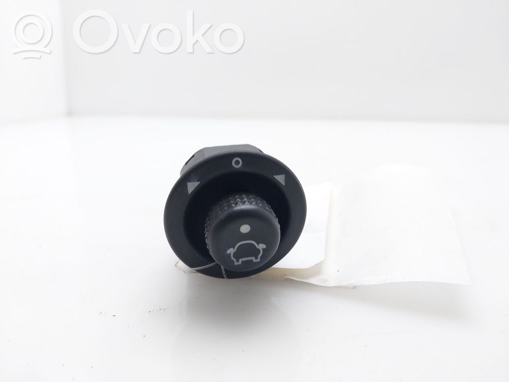 Interruptor del espejo lateral   93BG17B676BA