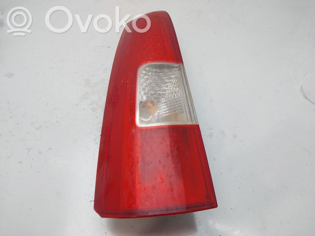 Luci posteriori   30655374