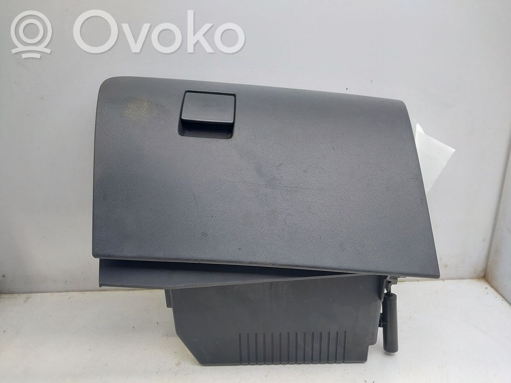 Guantera   13191525