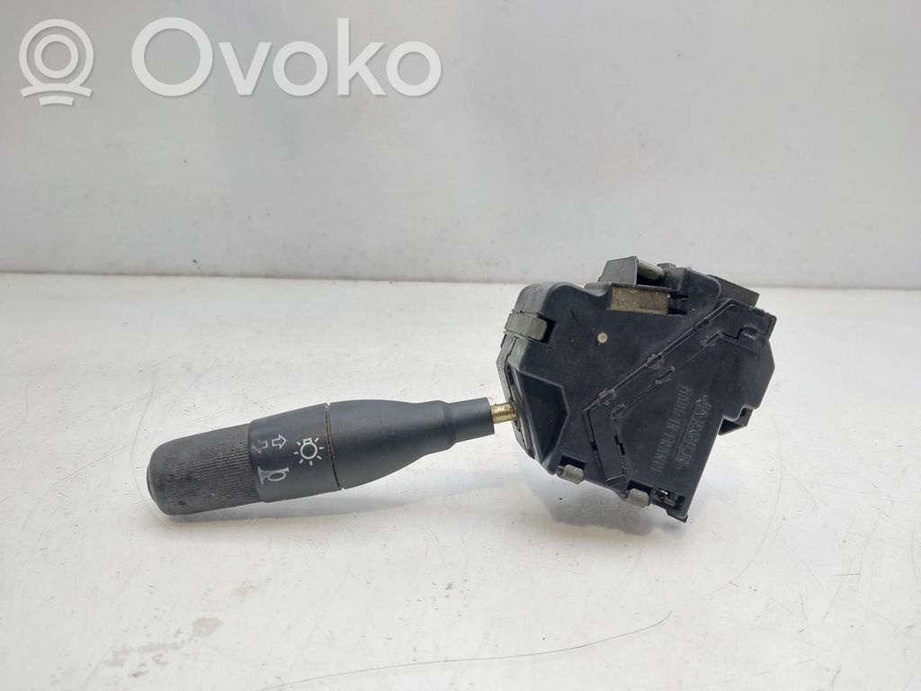 Renault Clio I Interrupteur d’éclairage 
