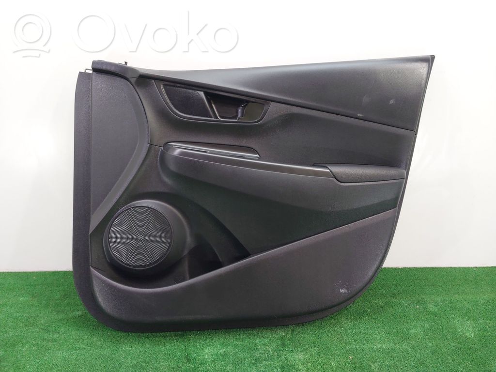 Hyundai Kona I Boczki / Poszycie drzwi przednich 