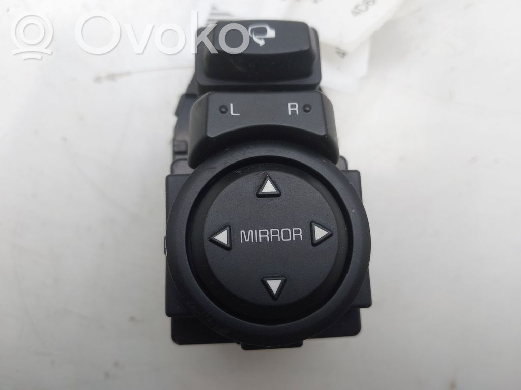 KIA Stonic Interruptor del espejo lateral 
