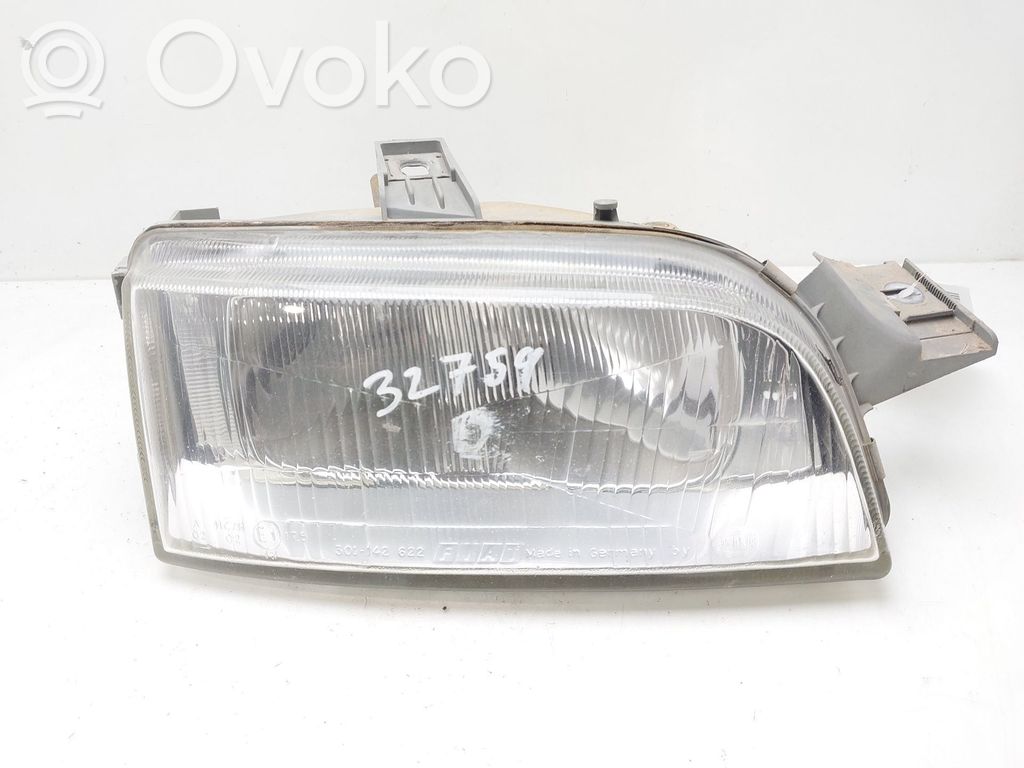 Fiat Punto (176) Lampa przednia 