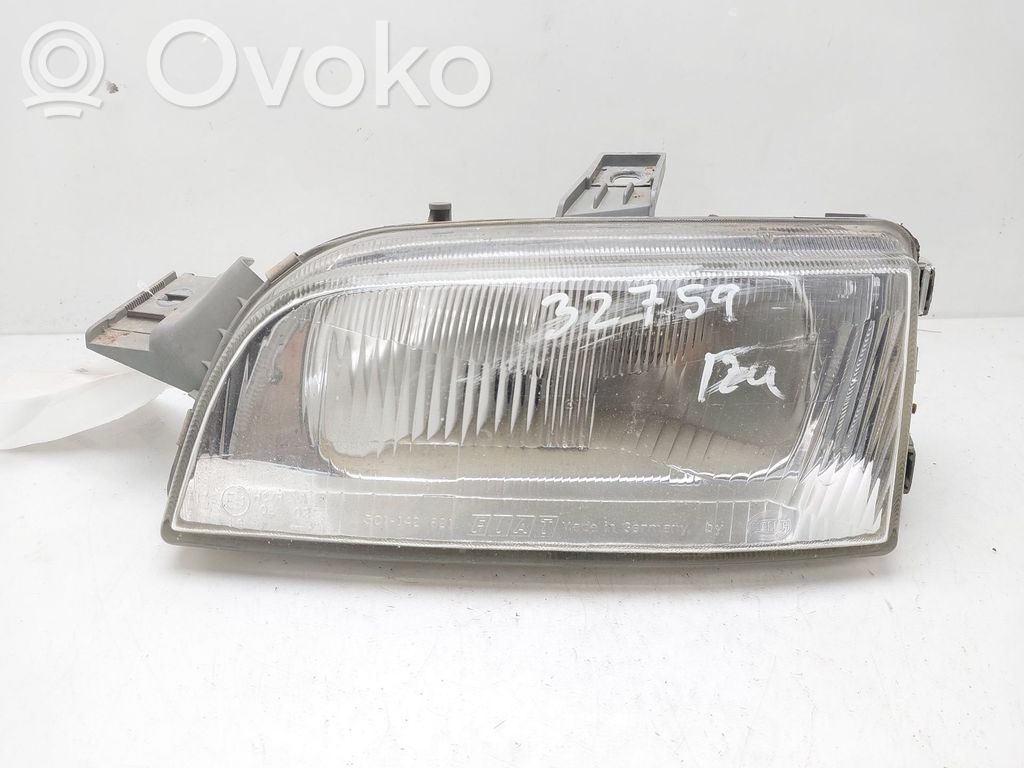Fiat Punto (176) Lampa przednia 