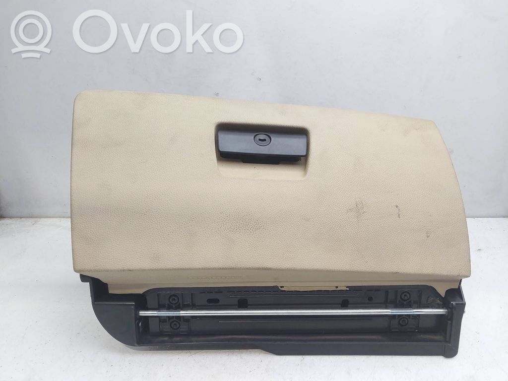 Glove box   51167120408