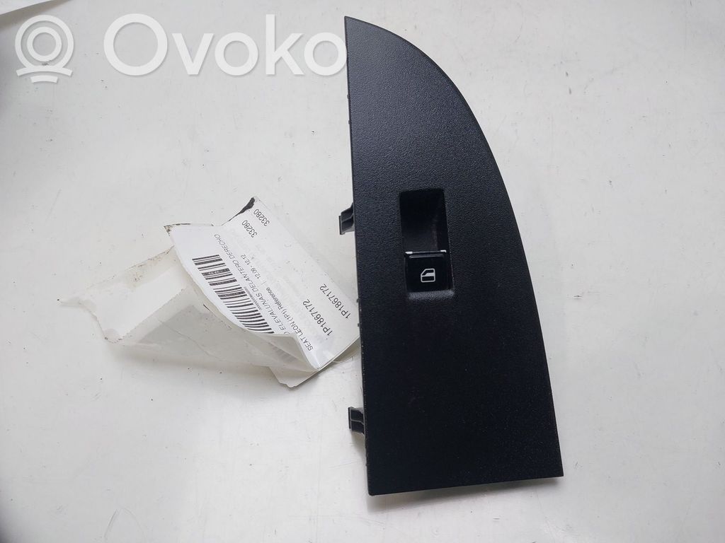 Seat Leon (1P) Electric window control switch 