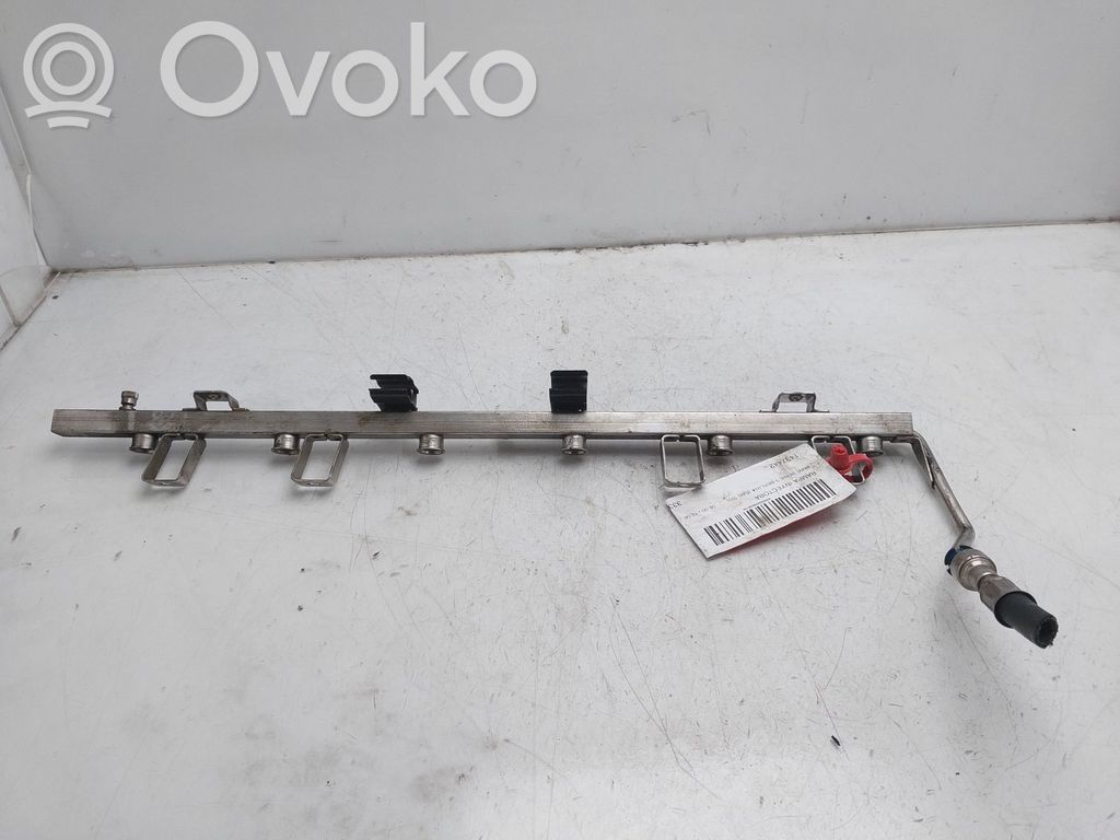 BMW 3 E46 Rampă alimentare injectoare 