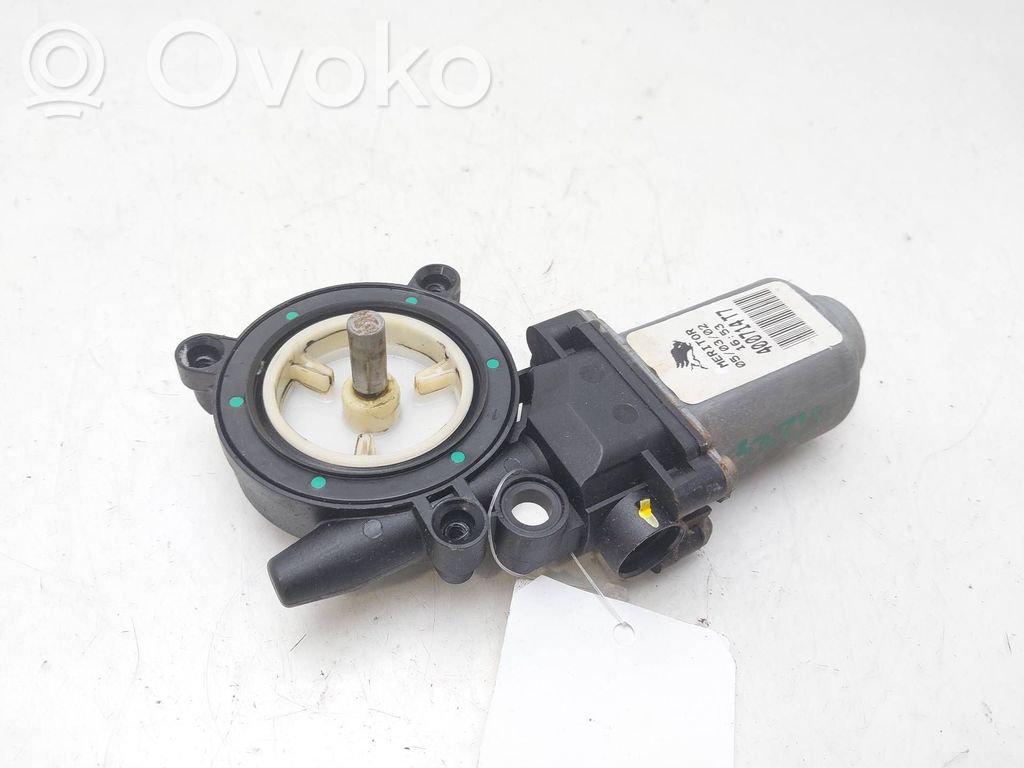 Nissan Primera Silnik regulatora szyby drzwi przednich 