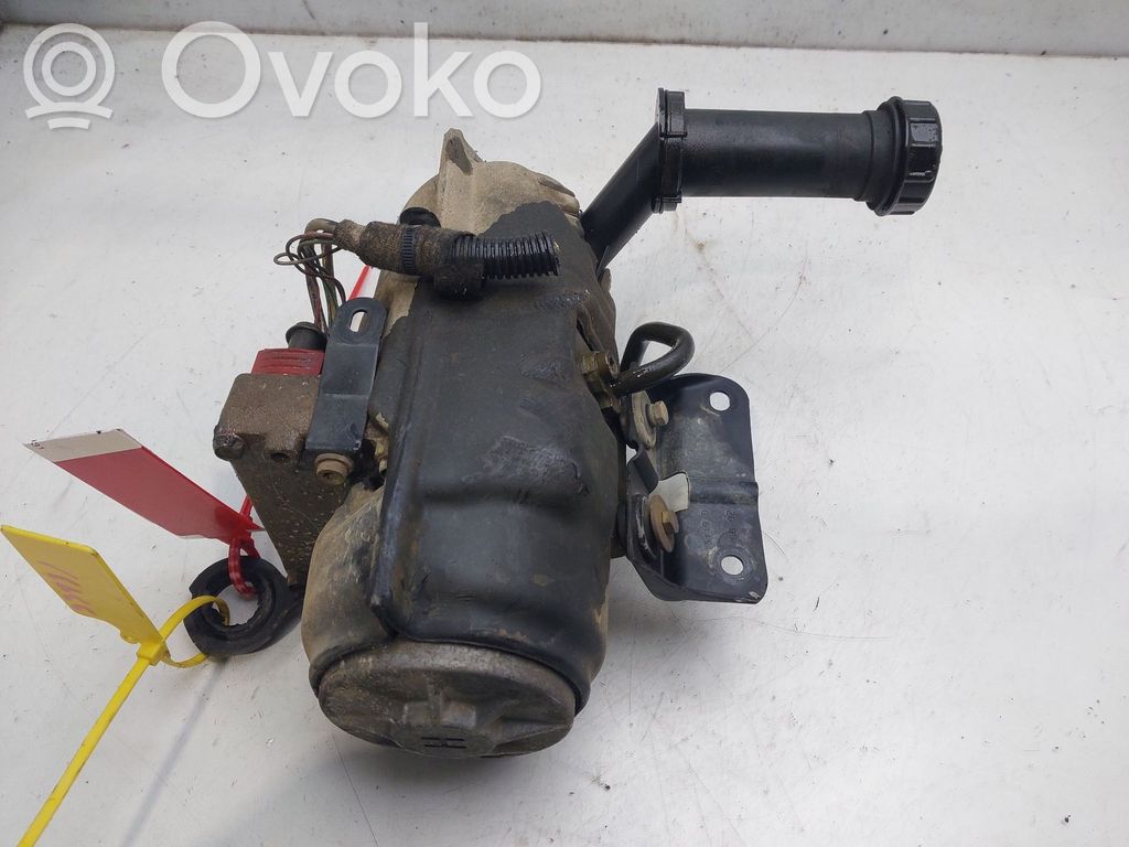 Peugeot 307 Ohjaustehostimen pumppu 