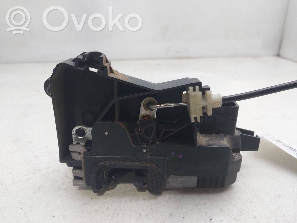 Opel Vectra C Etuoven lukko 