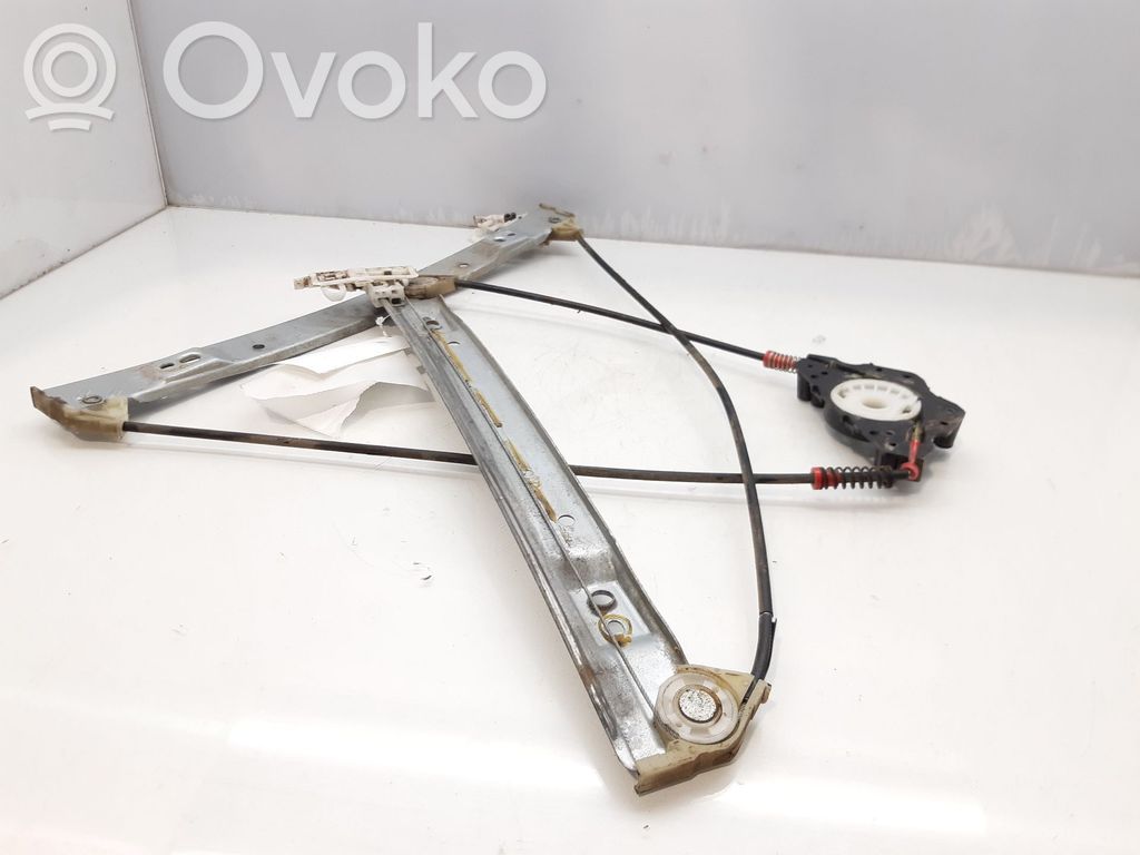 Ford Fiesta Macara ușă față cu motor 