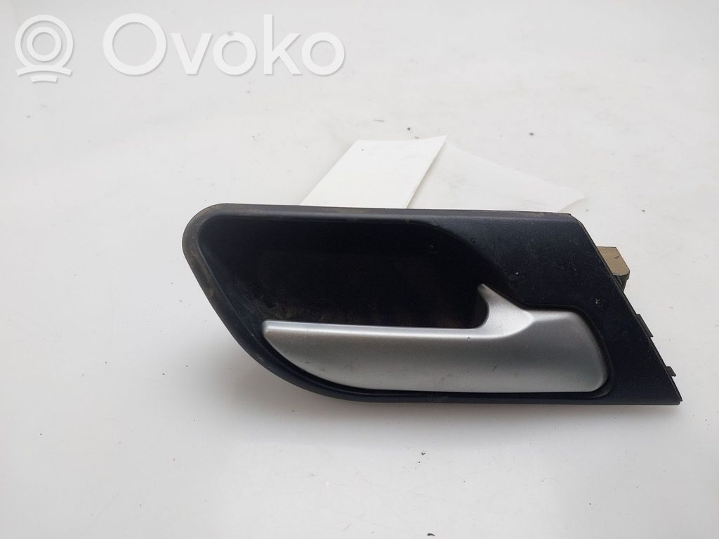 Manecilla interna puerta trasera   8408626