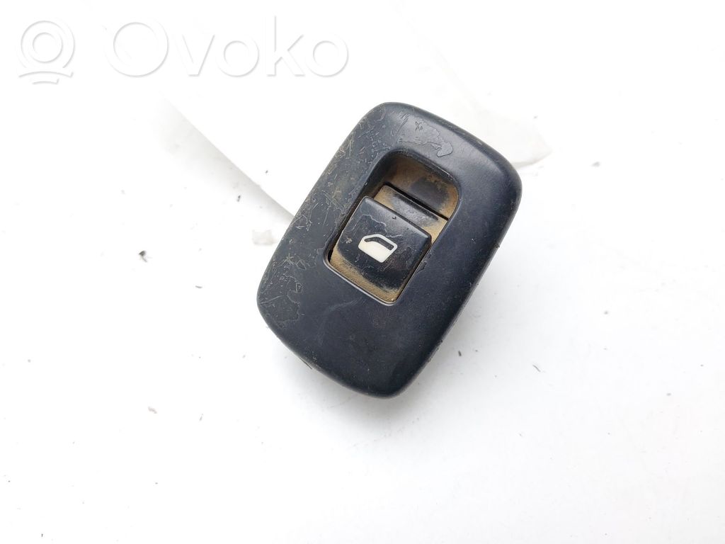 Peugeot 207 Electric window control switch 
