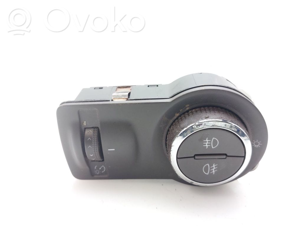 Opel Insignia A Light switch 