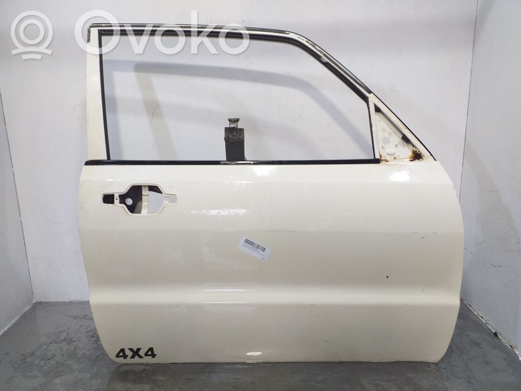 Puerta delantera   5700A884