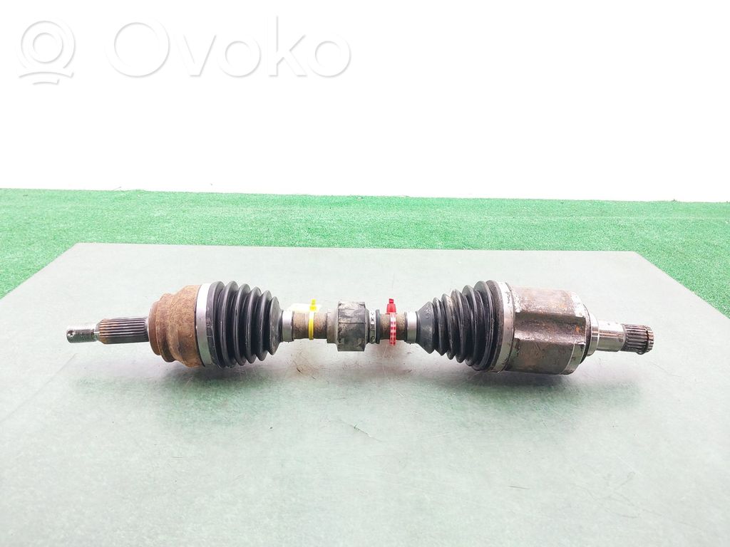 Front driveshaft   05085224AE