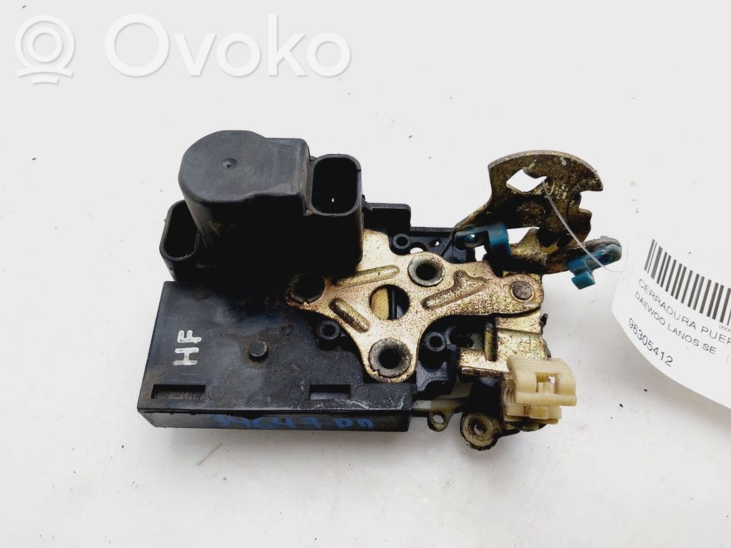 Daewoo Lanos Priekšpusē slēdzene 