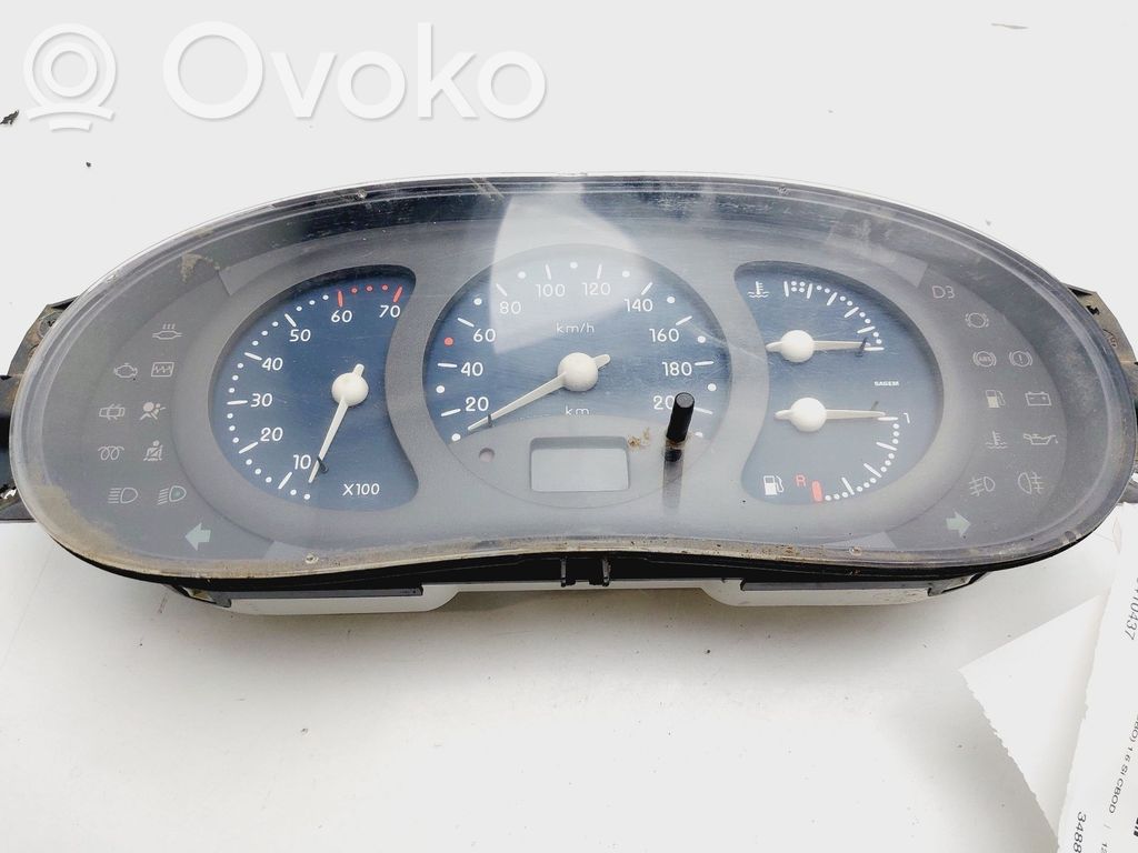 Renault Clio II Licznik / Prędkościomierz 