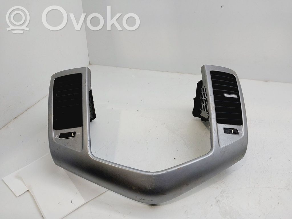 Chevrolet Cruze Rejilla de ventilación central del panel