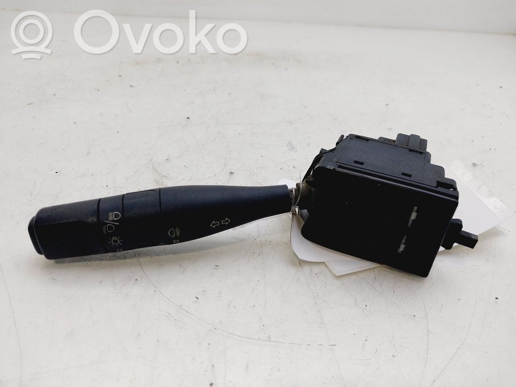 Peugeot 106 Interruptor de luz 