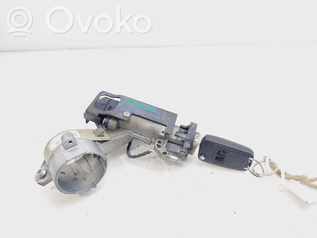 Opel Corsa E Užvedimo spynelė 