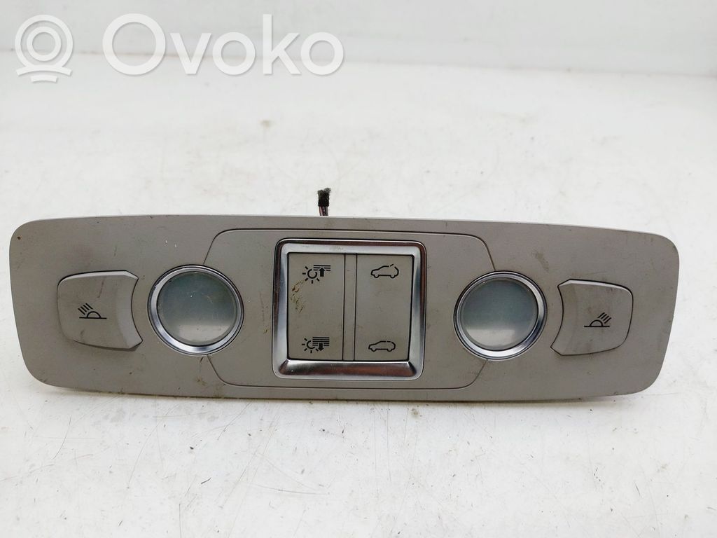 Audi Q7 4L Lampă scaun față 