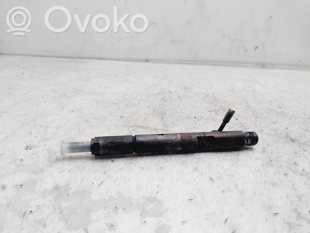 KIA Carnival Inyector de combustible 
