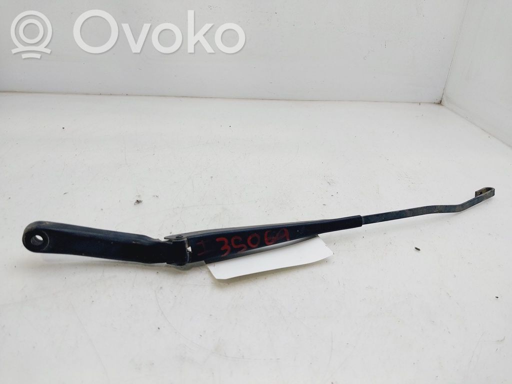Citroen Berlingo Front wiper blade arm 