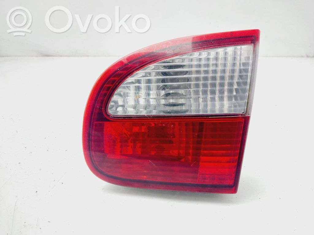 Daewoo Lanos Aizmugurējais lukturis pārsegā 