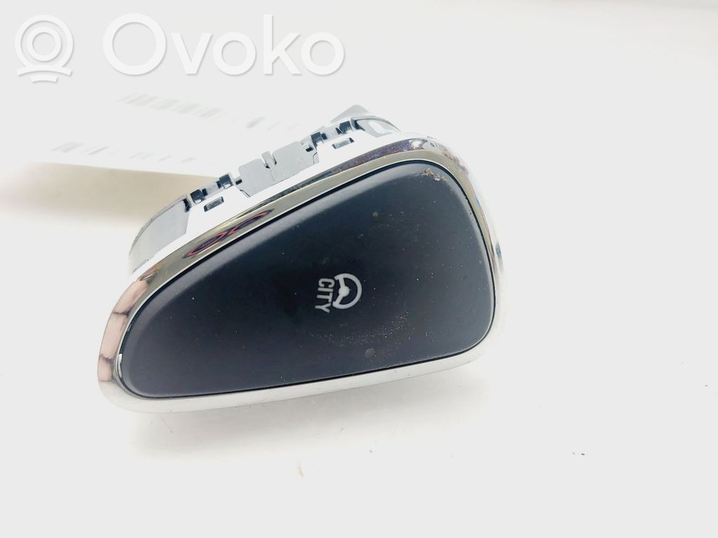 Opel Corsa E Autres commutateurs / boutons / leviers 