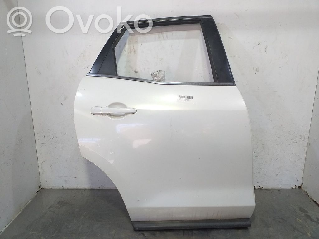 Aizmugurējās durvis   EGY17202XP