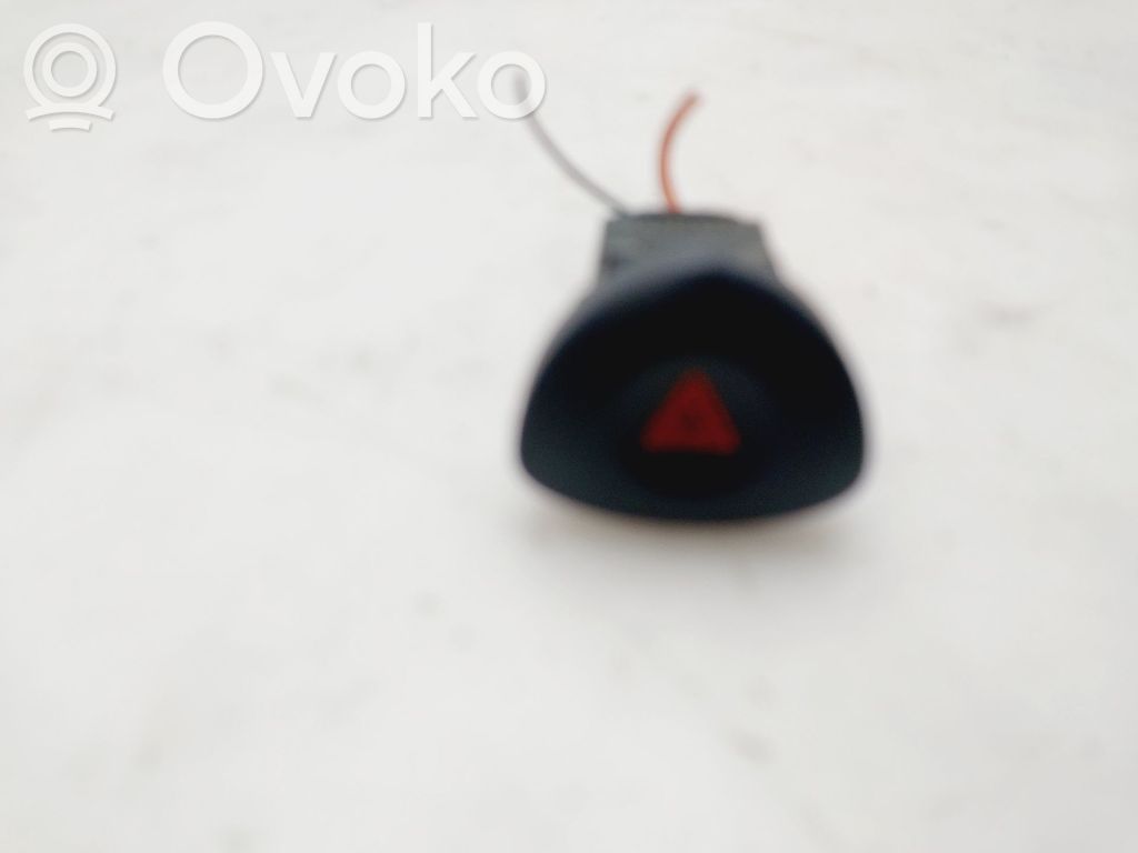 Renault Clio II Hazard light switch 