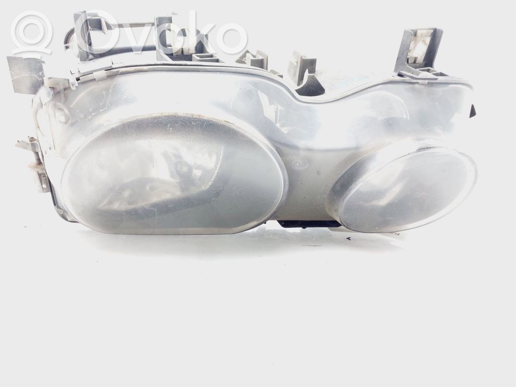 BMW 3 E46 Faro/fanale