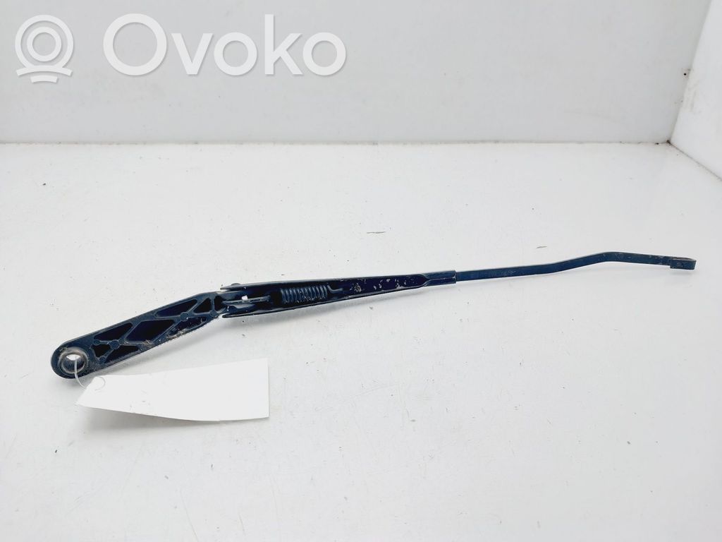 Citroen Berlingo Front wiper blade arm 