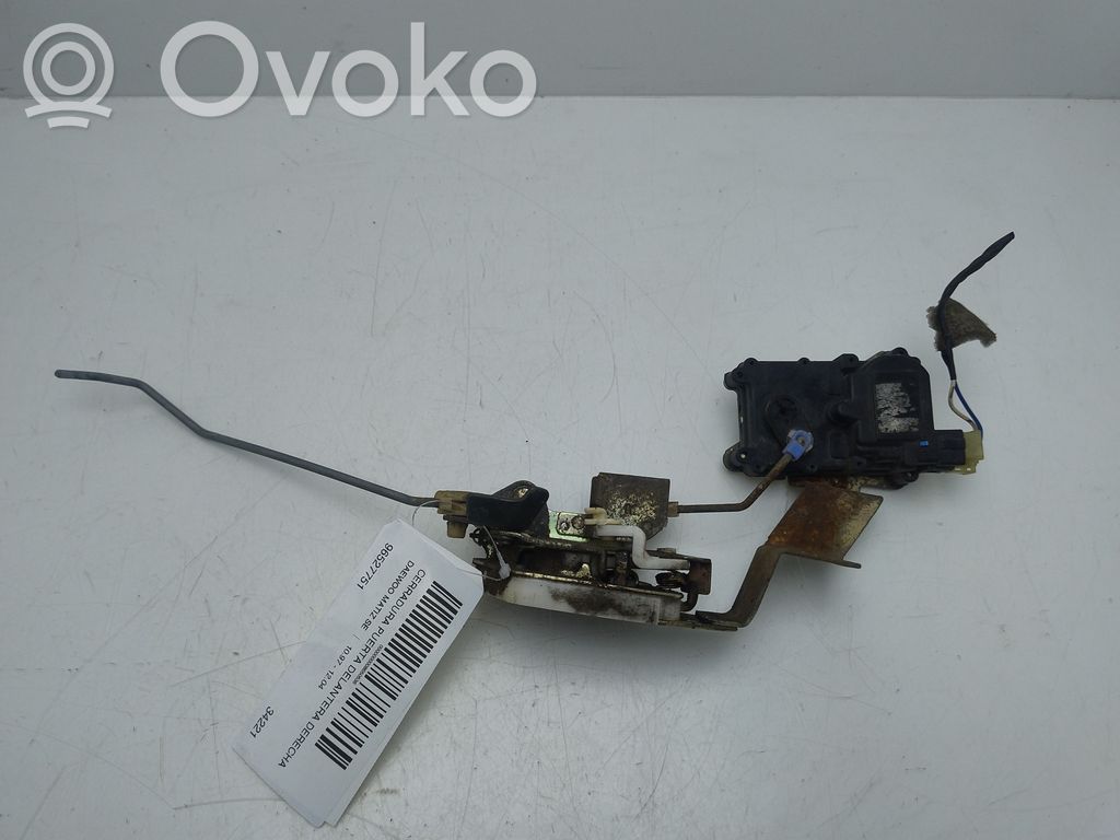 Daewoo Matiz Priekšpusē slēdzene 